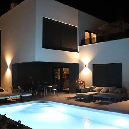 Meerbrise - Luxury Villa Banjole Exteriör bild