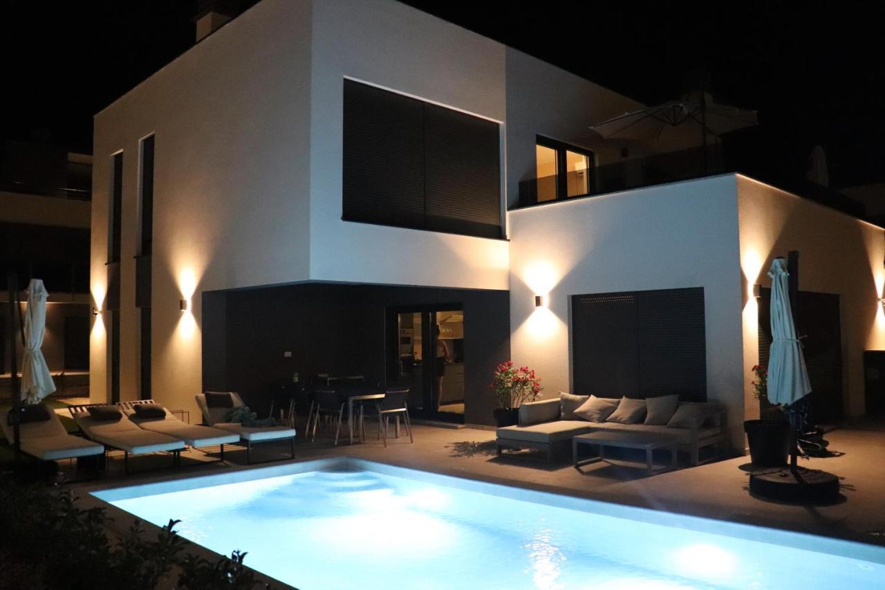 Meerbrise - Luxury Villa Banjole Exteriör bild